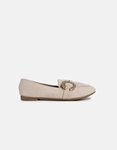 Εικόνα από Suede flat loafers με διακοσμητική αγκράφα Μπεζ