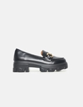 Εικόνα από Μονόχρωμα loafers με chunky σόλα και αγκράφα Μαύρο