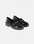 Εικόνα από Loafers μονόχρωμα με μεταλλική αγκράφα Μαύρο