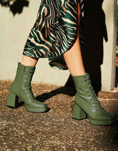 Εικόνα της Μποτάκια με τετράγωνο τακούνι και κορδόνια Πράσινο