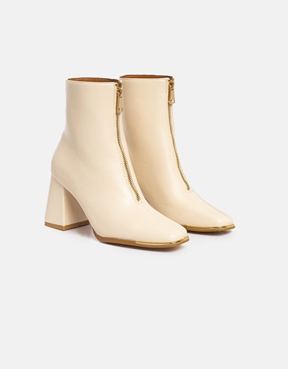 Εικόνα της Μποτάκια με φερμουάρ και μεταλλική λεπτομέρεια Μπεζ