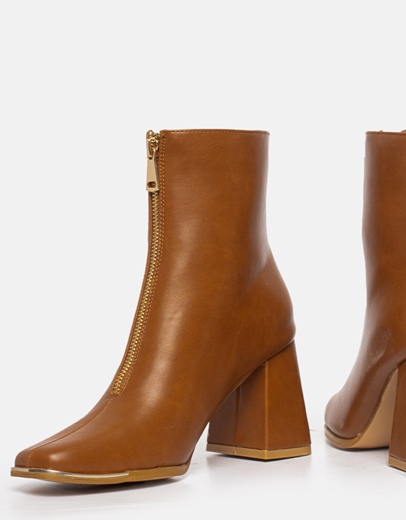 Εικόνα της Μποτάκια με φερμουάρ και μεταλλική λεπτομέρεια Ταμπά