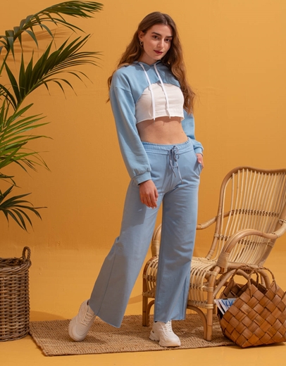 Εικόνα της Crop φούτερ με τοπάκι Σιέλ