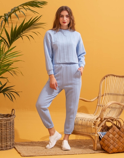 Εικόνα της Φούτερ με ανάγλυφα σχέδια Σιέλ