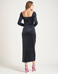 Εικόνα από Μακρύ velvet φόρεμα με σκίσιμο στο πλάι Μαύρο