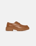 Εικόνα από Oxfords με κορδόνια και εξωτερικές ραφές Ταμπά
