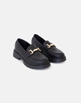 Εικόνα από Loafers με τρακτερωτή σόλα και χρυσή αγκράφα Μαύρο