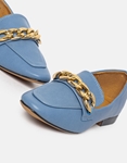 Εικόνα από Μονόχρωμα loafers flat με αλυσίδα Μπλε