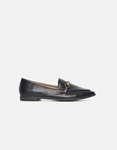 Εικόνα από Flat loafers με μεταλλικό διακοσμητικό Μαύρο