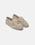 Εικόνα από Flat loafers με διακοσμητικά στοιχεία Μπεζ