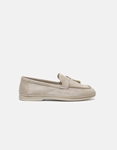 Εικόνα από Flat loafers με διακοσμητικά στοιχεία Μπεζ
