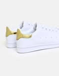 Εικόνα από Basic sneakers με κορδόνια και ελαστική σόλα Λευκό/Χρυσό