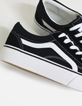Εικόνα από Υφασμάτινα sneakers με λεπτομέρεια δερματίνης Μαύρο