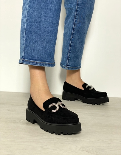 Εικόνα της Suede μονόχρωμα loafers με τρακτερωτή σόλα Μαύρο