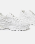 Εικόνα από Sneakers μονόχρωμα με διπλή chunky σόλα Λευκό