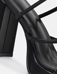 Εικόνα από Ψηλοτάκουνα lace up πέδιλα σε καρέ γραμμή Μαύρο