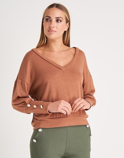 Εικόνα της Μονόχρωμη μπλούζα με V ντεκολτέ και διακοσμητικά κουμπιά Κάμελ