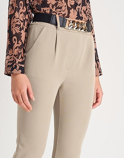 Εικόνα της Υφασμάτινο παντελόνι με ρεβέρ και ελαστική ζώνη Μπεζ