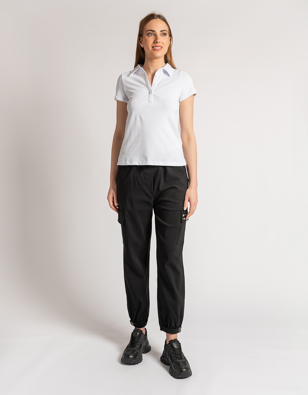 Εικόνα από Κοντομάνικη βαμβακερή μπλούζα με κουμπιά Λευκό