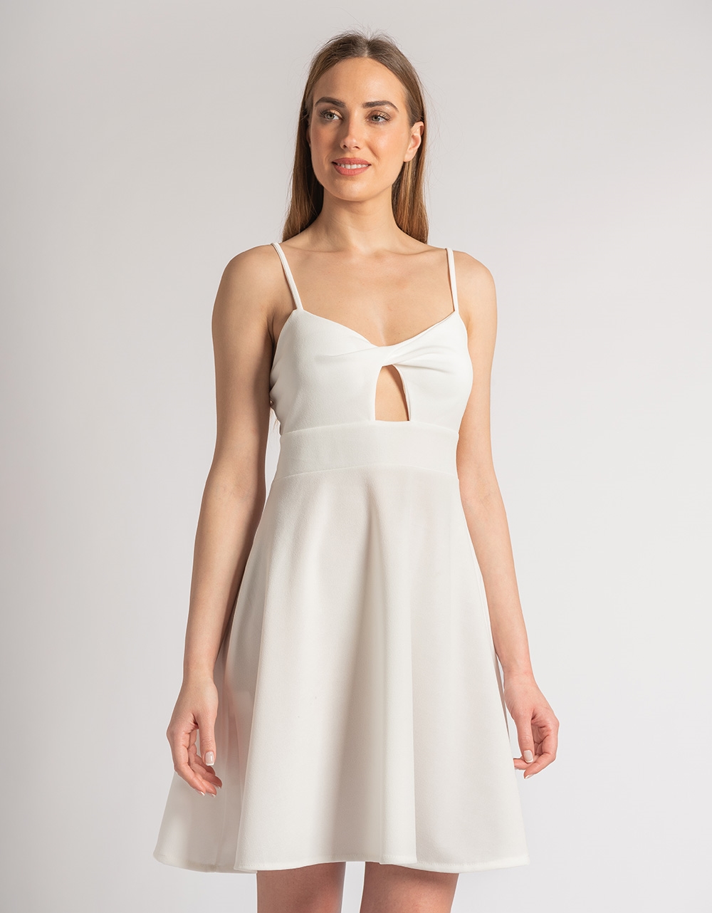 Εικόνα από Μονόχρωμο μίνι φόρεμα με άνοιγμα στο στήθος Λευκό