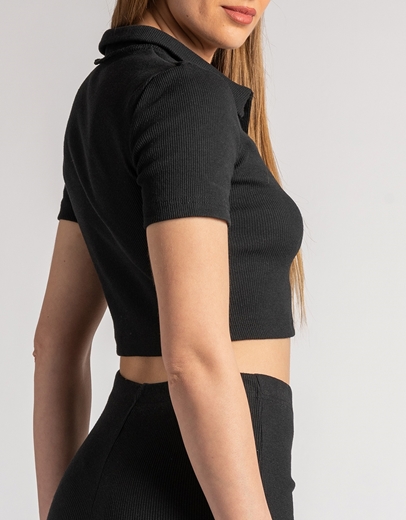 Εικόνα της Σετ μονόχρωμο crop top με γιακά και παντελόνι flare Μαύρο