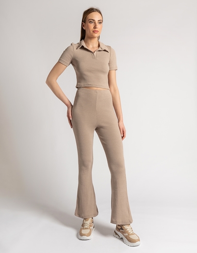 Εικόνα της Σετ μονόχρωμο crop top με γιακά και παντελόνι flare Μπεζ