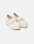 Εικόνα από Loafers με τρακτερωτή σόλα και αγκράφα Μπεζ