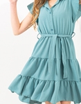 Εικόνα από Μονόχρωμο μίνι φόρεμα με βολάν Πράσινο