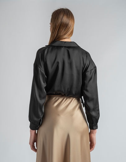 Εικόνα της Κρουαζέ μονόχρωμο crop top με δέσιμο στο πλάι Μαύρο