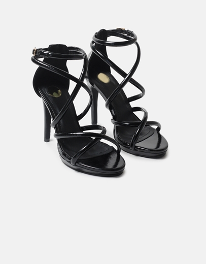 Εικόνα της Ψηλοτάκουνα μονόχρωμα πέδιλα με χιαστί σχέδιο Μαύρο