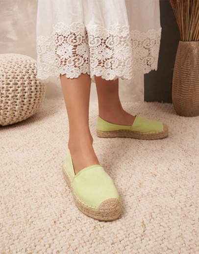 Εικόνα της Suede εσπαντρίγιες με διακοσμητική ραφή Πράσινο