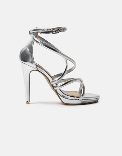 Εικόνα της Ψηλοτάκουνα μονόχρωμα πέδιλα με χιαστί σχέδιο Ασημί