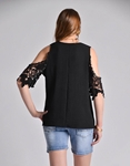 Εικόνα από Off shoulders μονόχρωμη μπλούζα με κέντημα Μαύρο
