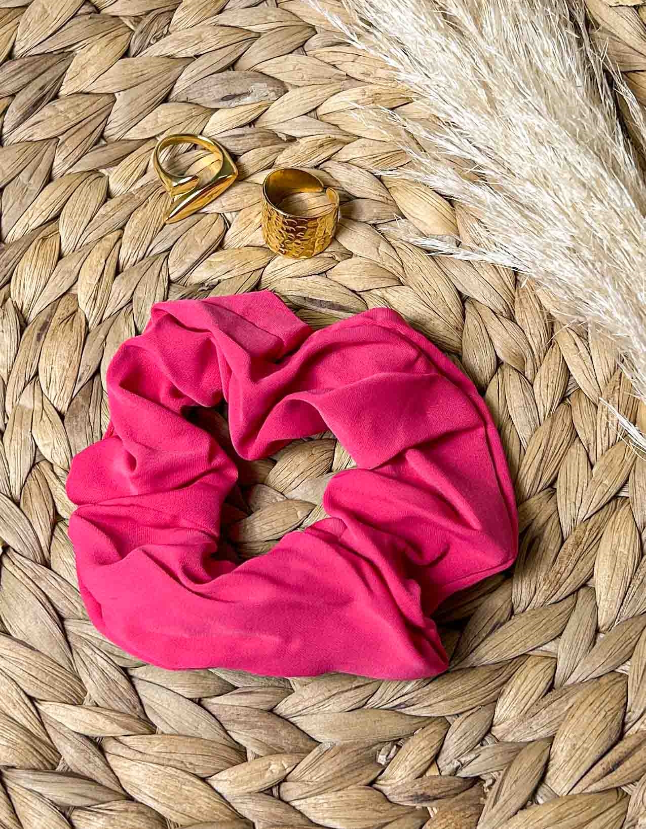Εικόνα από Basic μονόχρωμα scrunchies υφασμάτινα small Φούξια