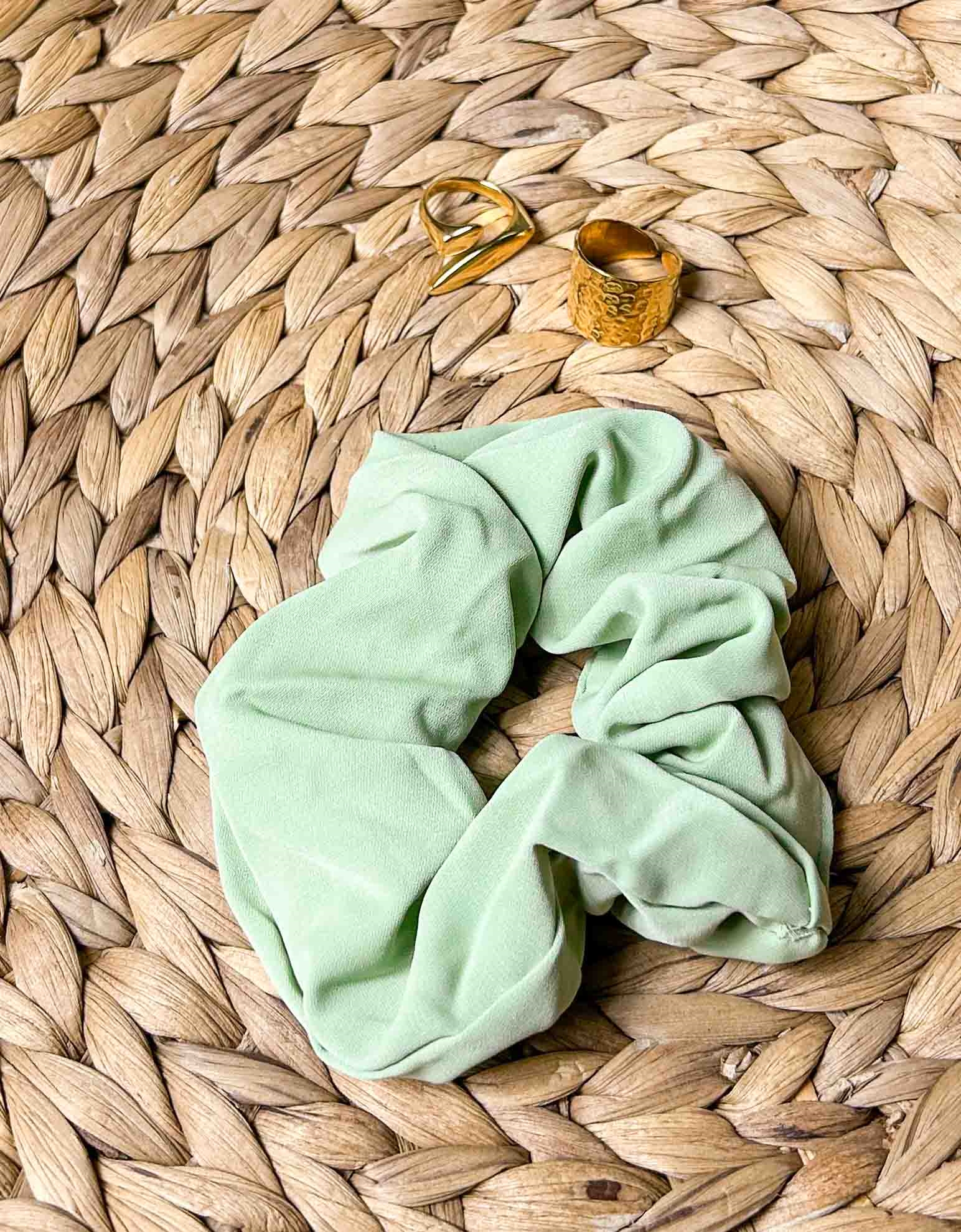 Εικόνα από Basic μονόχρωμα scrunchies υφασμάτινα small Πράσινο