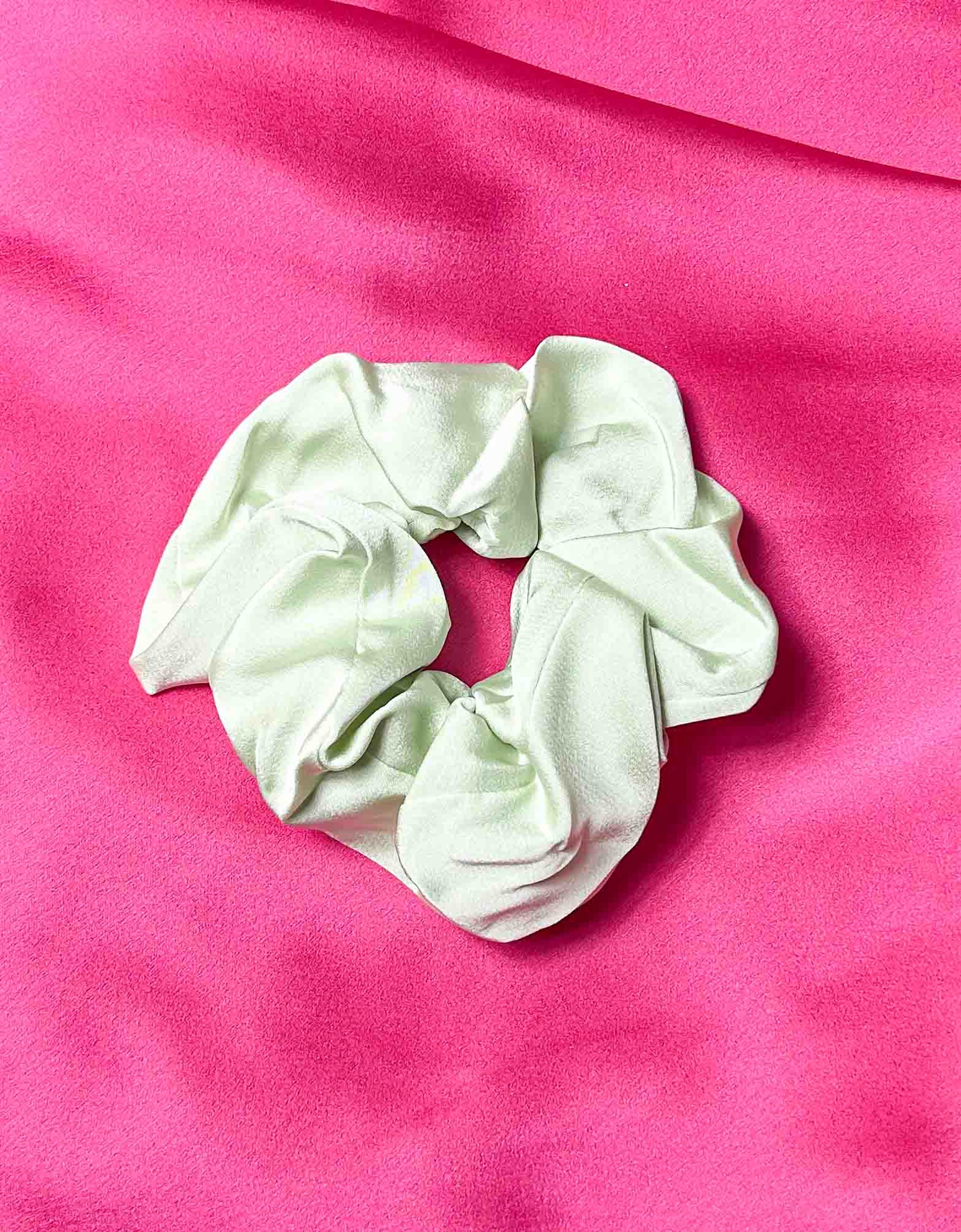Εικόνα από Basic μονόχρωμα scrunchies υφασμάτινα large Πράσινο
