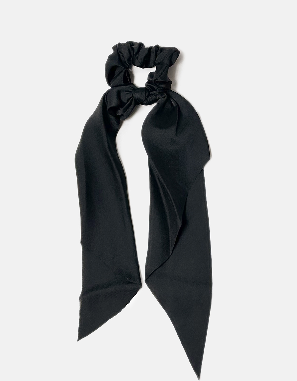 Εικόνα από Basic μονόχρωμα scrunchies με κορδέλα Μαύρο
