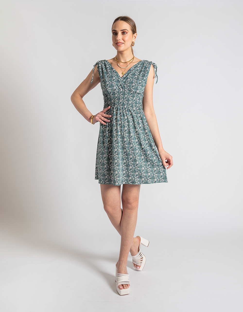 Εικόνα από Κρουαζέ μίνι floral φόρεμα από βισκόζη Πράσινο