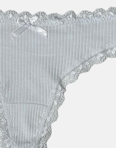 Εικόνα της Βαμβακερό string μονόχρωμο με δαντέλα Λευκό