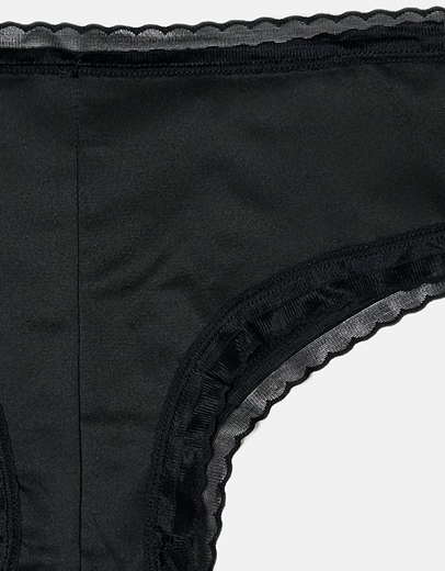 Εικόνα της Brazilian εσώρουχο με δαντέλα και χιαστί σχέδιο Μαύρο