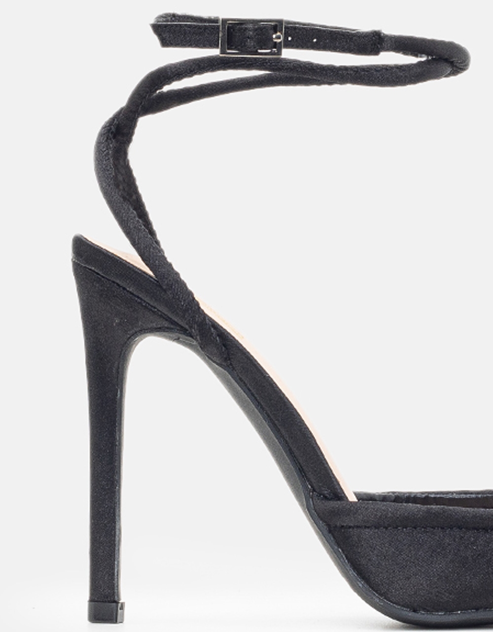 Εικόνα από Γυναικείες open heel σατέν γόβες Μαύρο