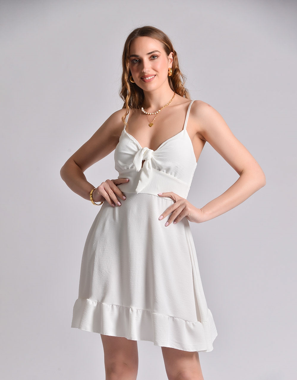 Εικόνα από Μονόχρωμο mini φόρεμα με δέσιμο στο μπούστο Λευκό