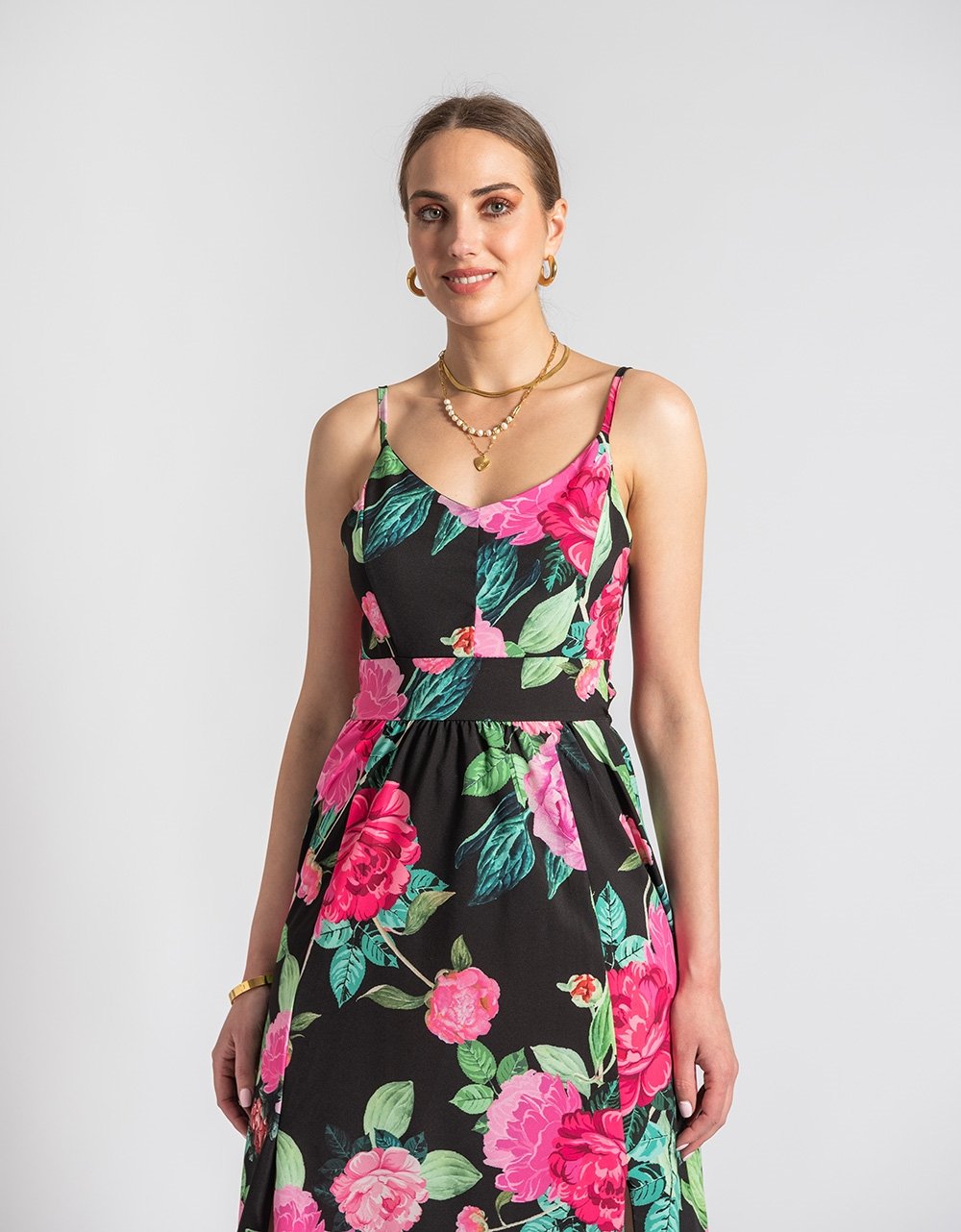 Εικόνα από Floral maxi φόρεμα με σκίσιμο στο πλάι Μαύρο