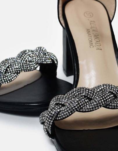 Εικόνα της Πέδιλα μονόχρωμα με φάσα πλεξούδα από strass Μαύρο