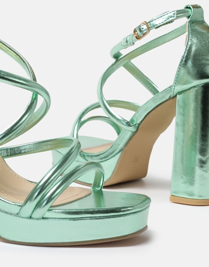 Εικόνα της Πέδιλα με τετράγωνο τακούνι και χιαστί σχέδιο Πράσινο