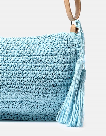 Εικόνα της Ψάθινη τσάντα ώμου με κρεμαστό διακοσμητικό Σιέλ