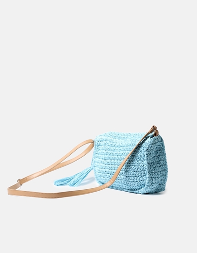 Εικόνα της Ψάθινη τσάντα ώμου με κρεμαστό διακοσμητικό Σιέλ