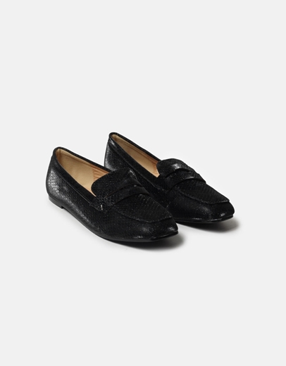Εικόνα της Flat μονόχρωμα loafers με ιδιαίτερο μοτίβο Μαύρο