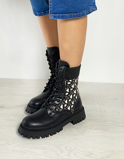 Εικόνα της Μποτάκια με κορδόνια και συνδυασμό υλικών Μαύρο