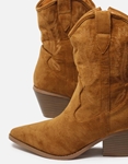 Εικόνα από Suede cowboy μποτάκια με διακοσμητικές ραφές Ταμπά